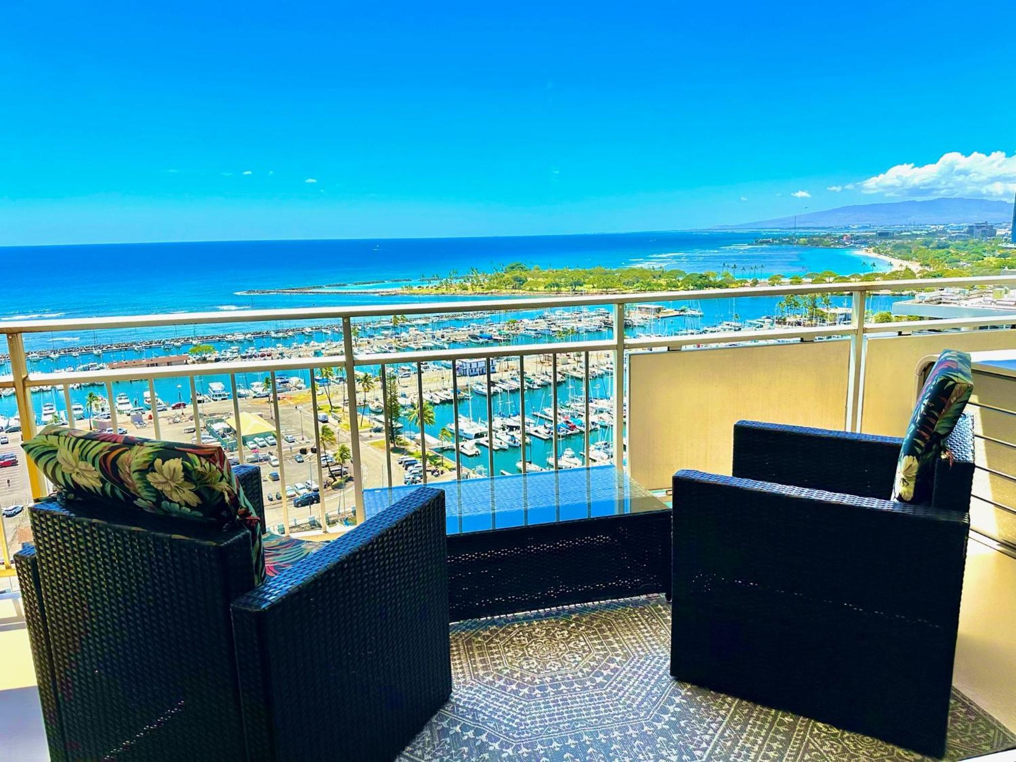 Waikiki Beach Experience! Luxury Oceanview Suite! Honolulu Exterior photo