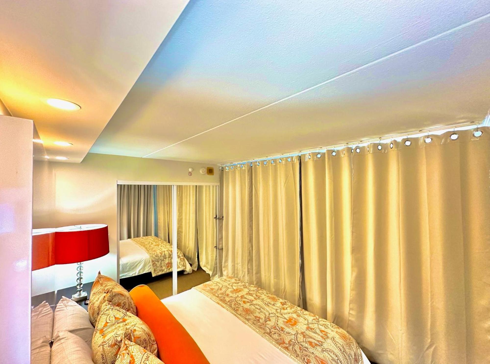 Waikiki Beach Experience! Luxury Oceanview Suite! Honolulu Exterior photo